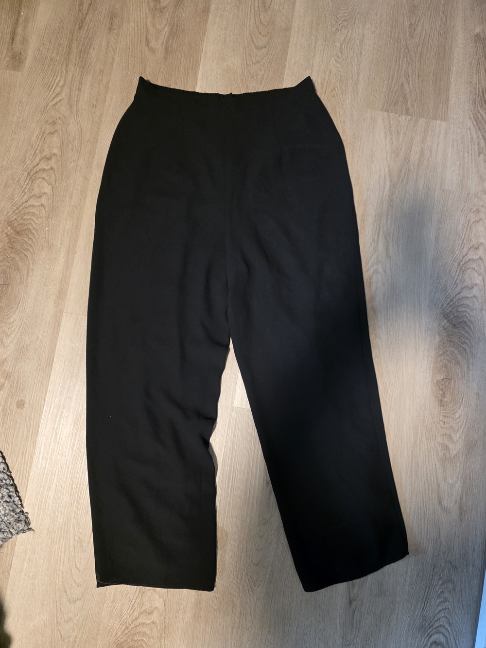 R & M Richards Black Wide-Leg Pull-On Pants